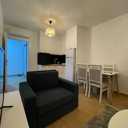 Iris Apartaments Sakes Exterior photo