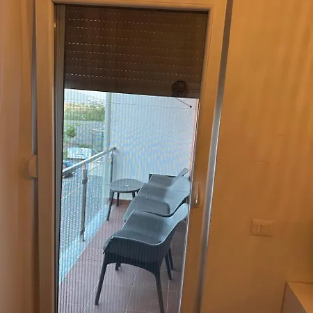 Iris Apartaments Sakes Exterior photo