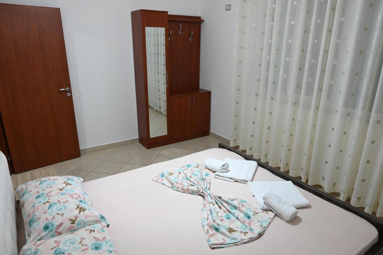Apartment Iris Sakes