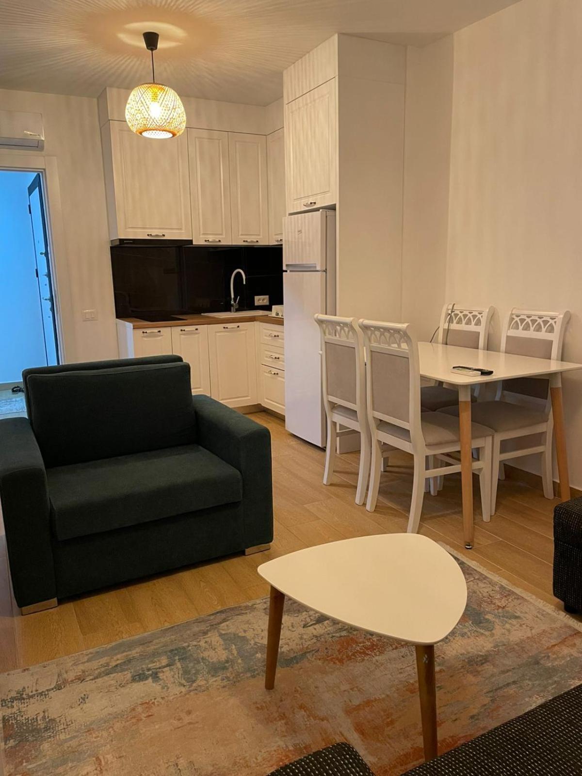 Apartment Iris Sakes
